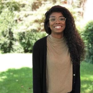 Meet your Posher, Lynsey